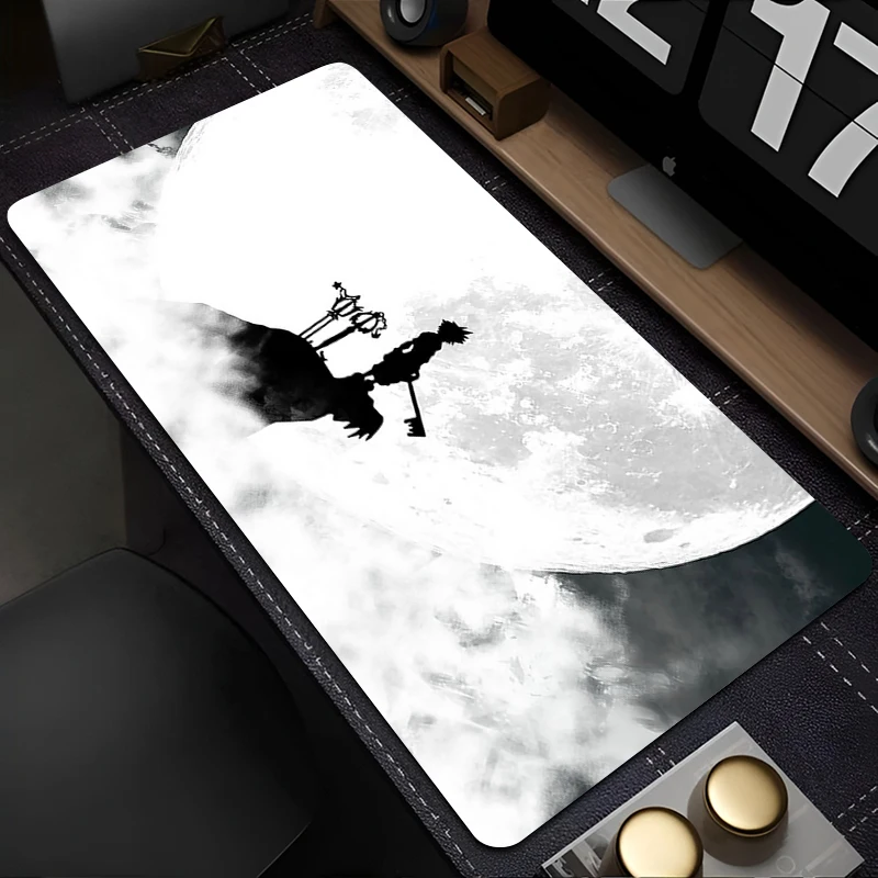 Tapis de bureau Anime noir et  - Tech Desktop Accessories avis et prix