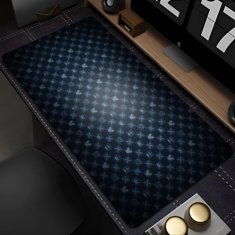 Tapis de bureau Anime noir et  - Tech Desktop Accessories avis et prix
